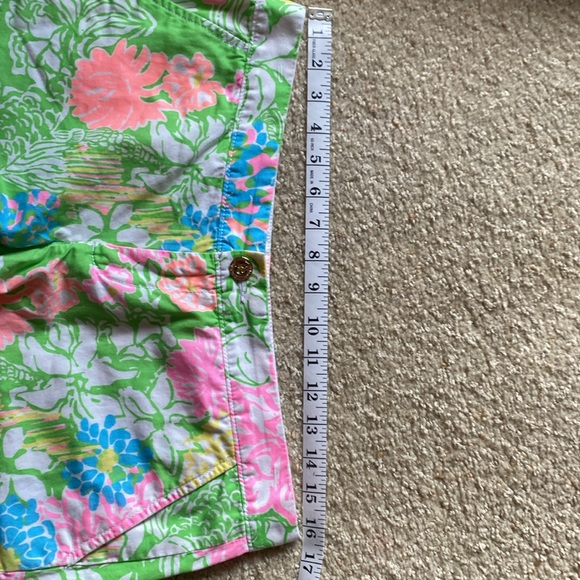 Lilly Pulitzer Hibiscus Stroll Print Buttercup Scalloped Shorts Size 6 - Picture 4 of 5